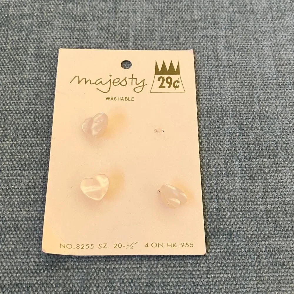 Majesty Heart Buttons